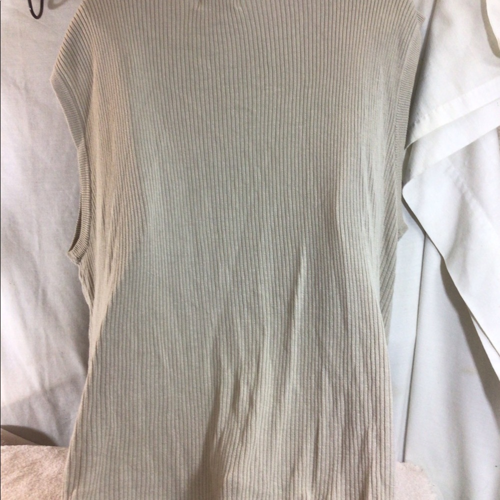 Woman’s Sz XL ELLIOTT Sleeveless Beige Sweater - Picture 6 of 10